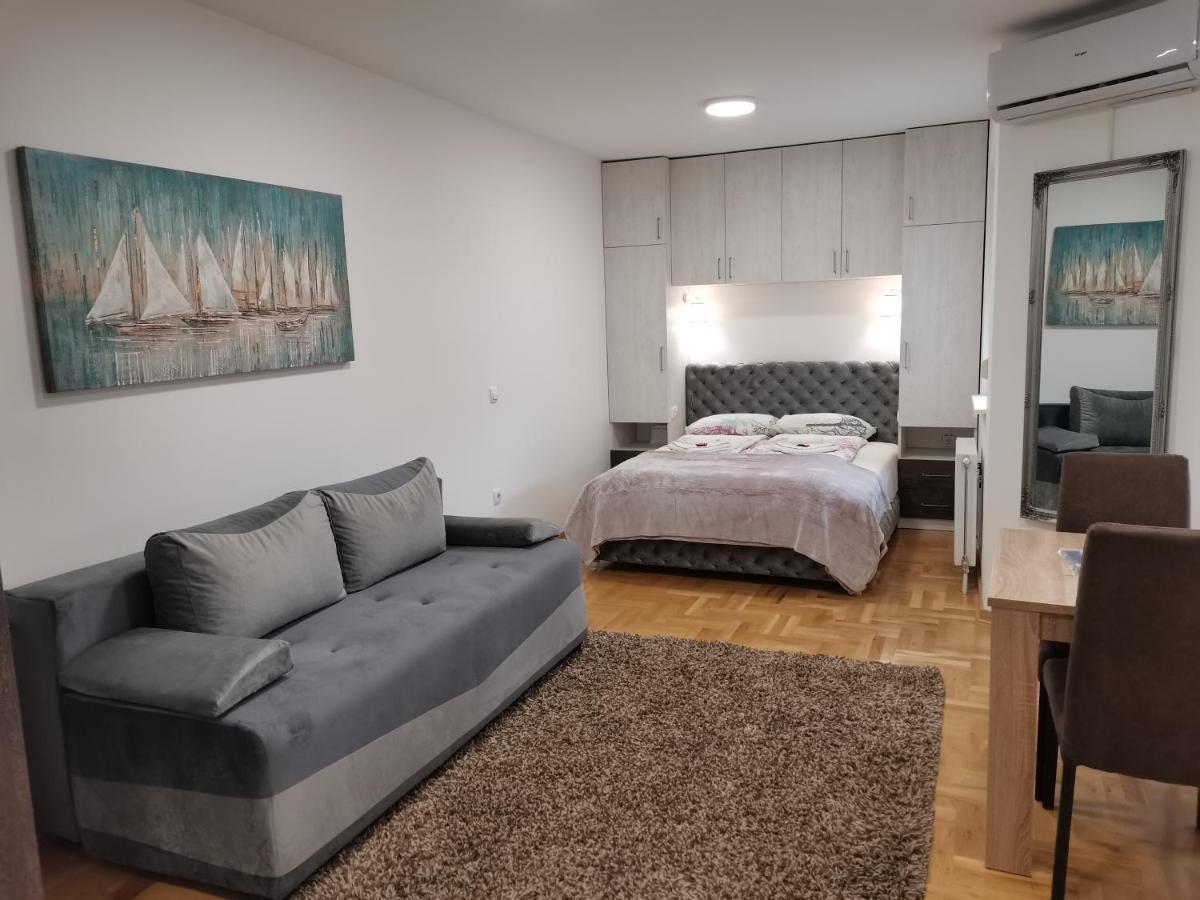 Apartman Centar 3 Užice Buitenkant foto