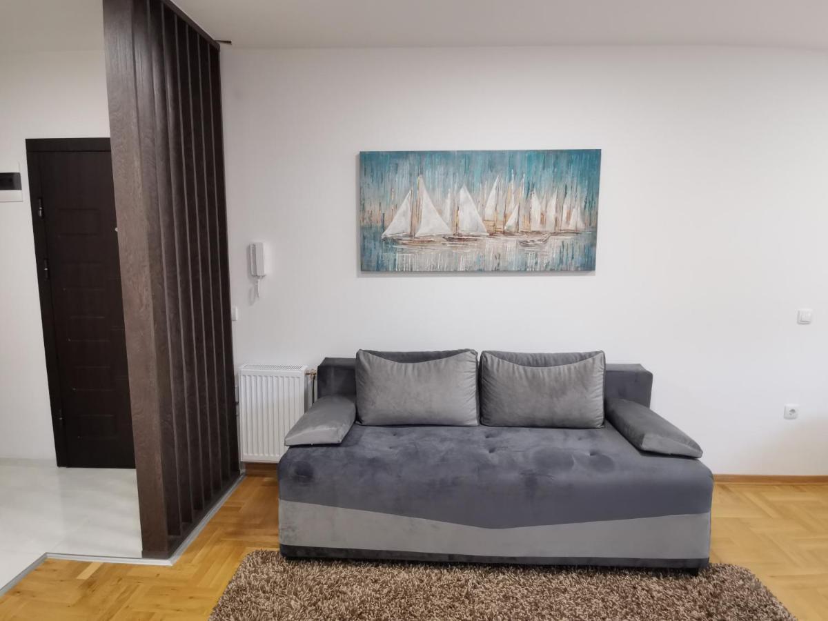 Apartman Centar 3 Užice Buitenkant foto