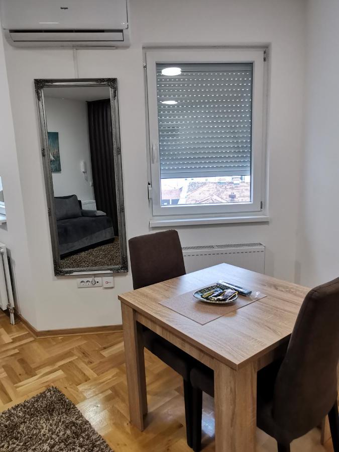 Apartman Centar 3 Užice Buitenkant foto