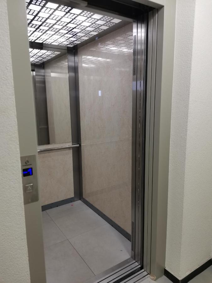 Apartman Centar 3 Užice Buitenkant foto